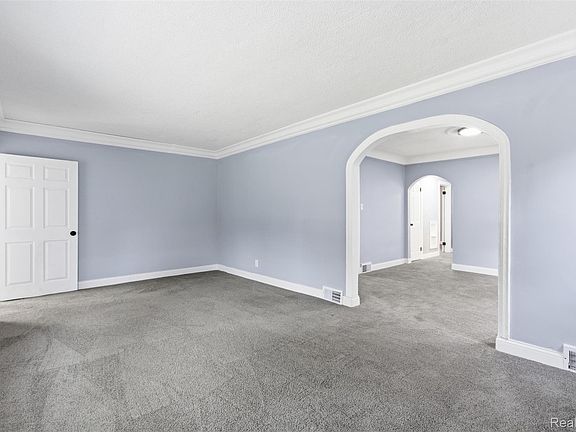 3rd image of 18690 Steel St