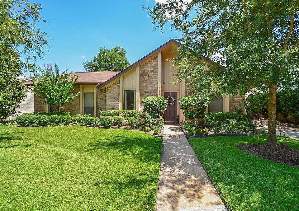 1st image of 2839 Pepper Wood Dr
