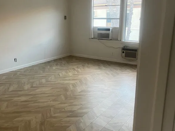 4120 Warner Blvd #C, Burbank, CA 91505