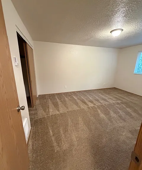 Cheryl Lynn Apartments — Photo 9