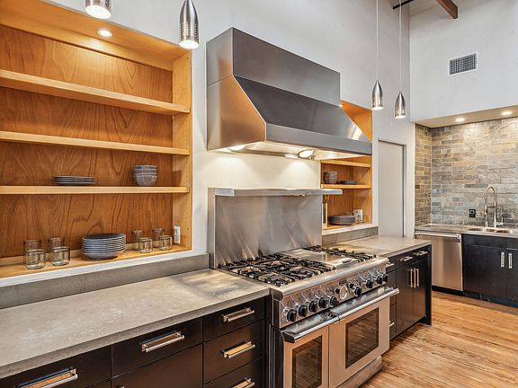 2nd image of 212 Madison St #7