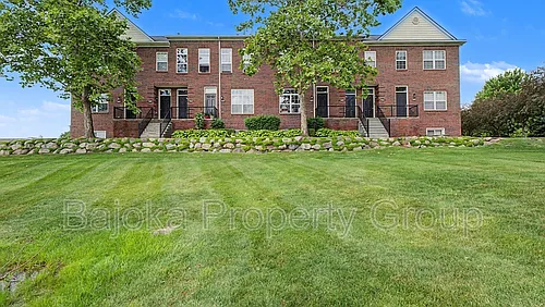43018 Burlington Dr Photo 1