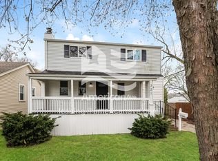 321 Renshaw Ave, Clawson, MI 48017