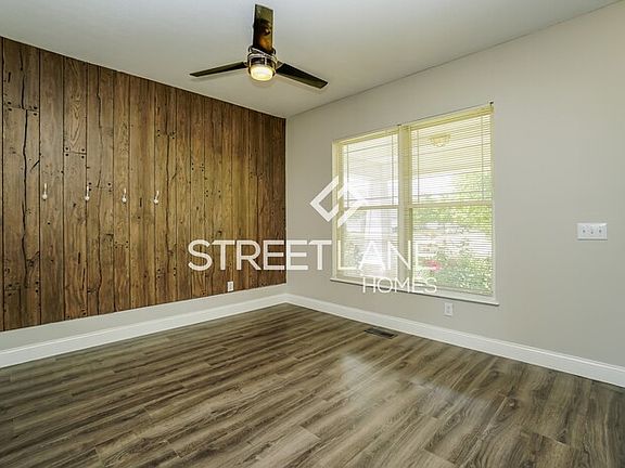 3rd image of 178 White Elm Dr
