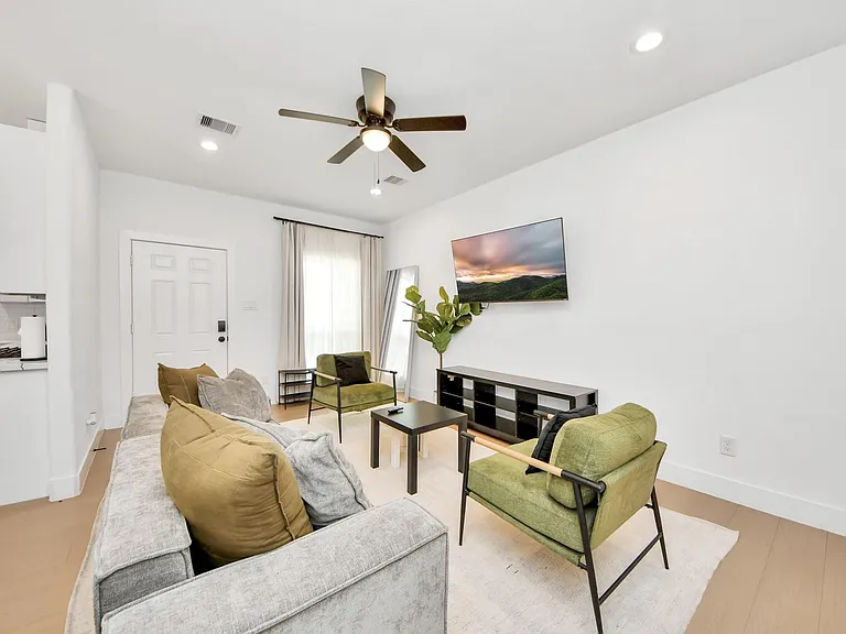 5774 Heron Dr #B — Photo 5