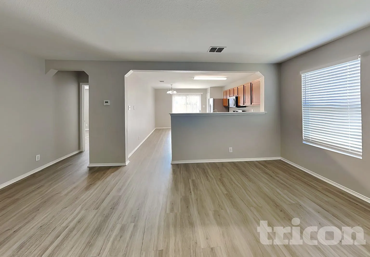 8230 Deer Creek Run San Antonio TX — Photo 2