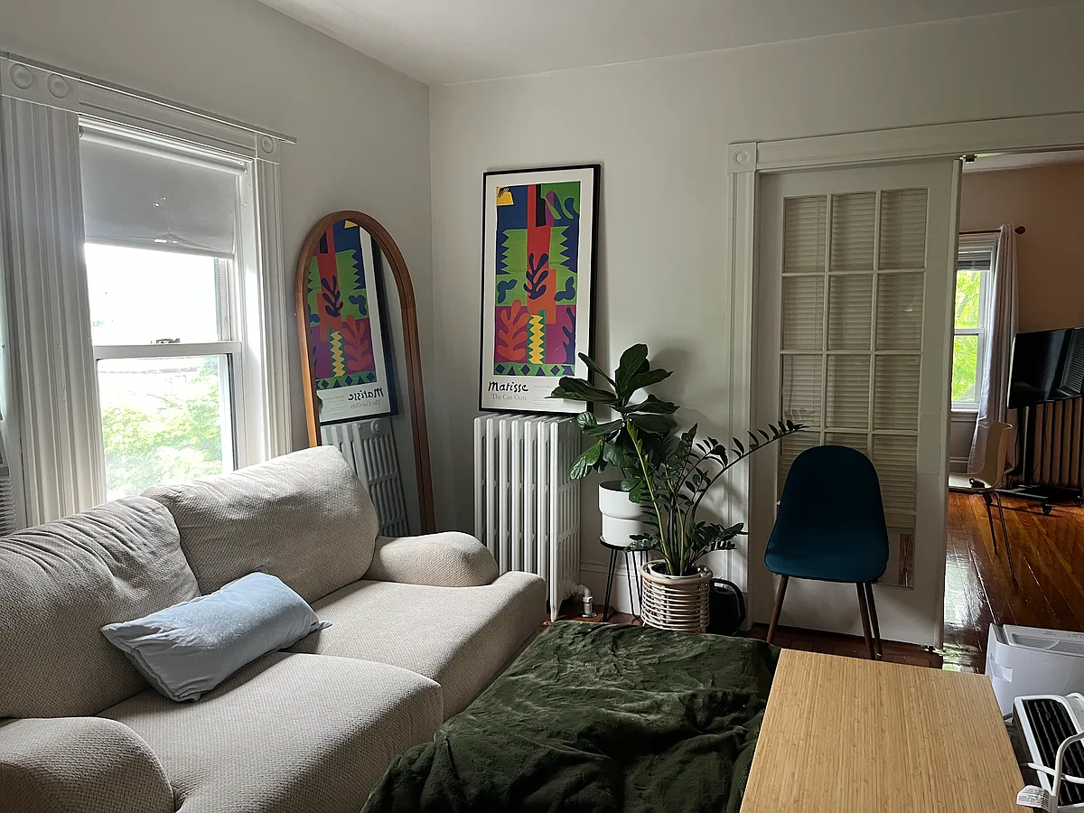 Building Photo - 30 Rindge Ave #4