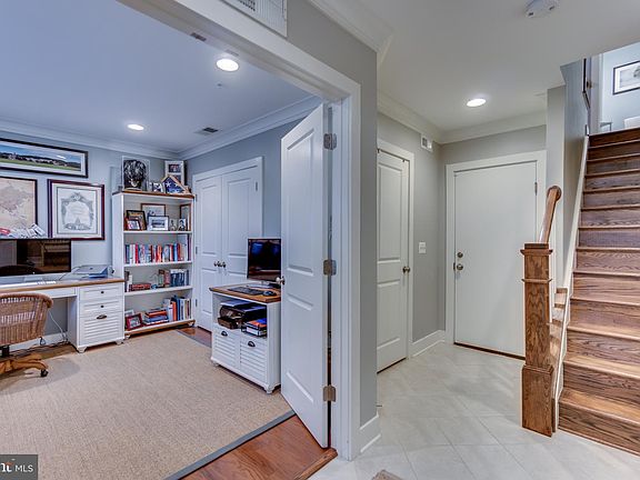4th image of 826 1st St