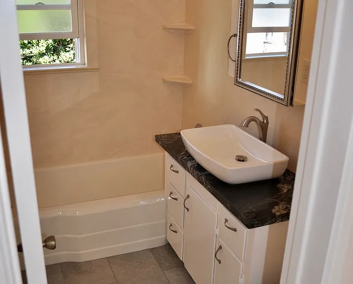 3407 Union St — Photo 10