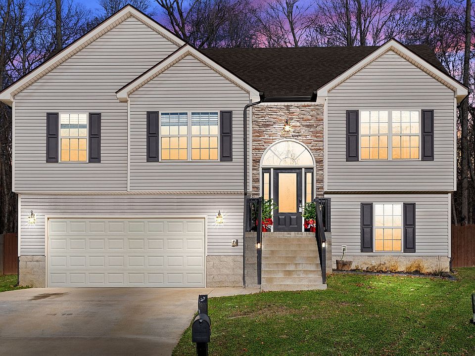 1st image of 1677 Putnum Dr