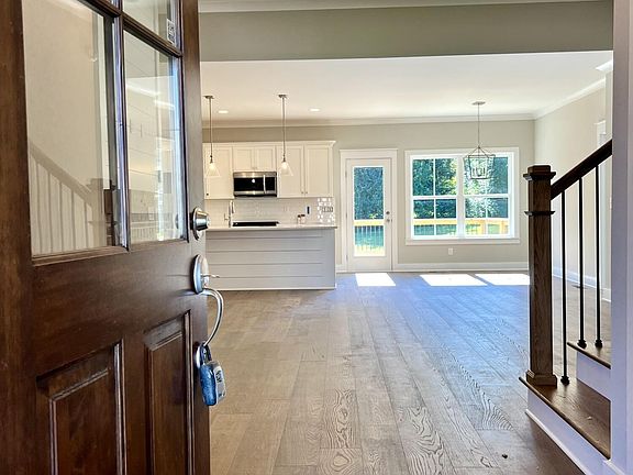 3rd image of 5080 Judd Way NW