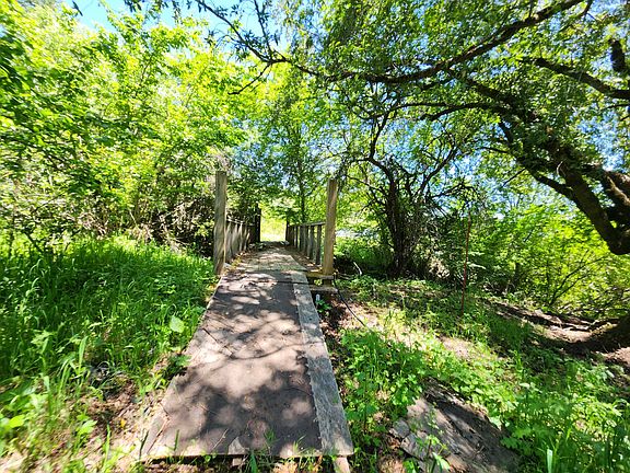 2nd image of 3838 Island Mountain Rd