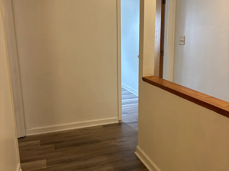 426 Center St #11 — Photo 7