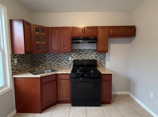 641 15th Ave #2R, Newark, NJ 07103