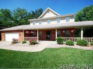 1009 Woodleaf Dr, O Fallon, IL 62269