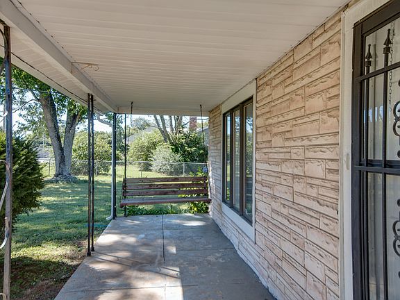 3rd image of 3603 Woodbury Pike