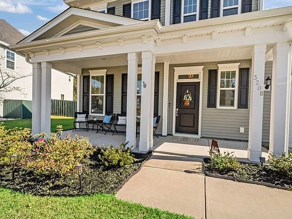 4th image of 3208 Castleoak Drive