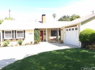 17437 Arminta St, Northridge, CA 91325