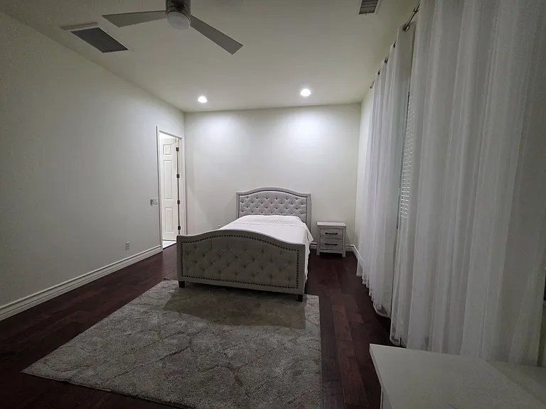 5 Chopin Ct — Photo 79