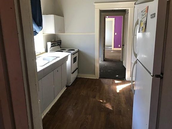 4th image of 207 Walnut St