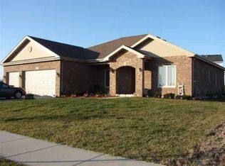 15904 Crimson Dr, Lockport, IL 60441