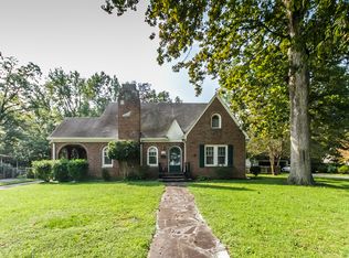 1416 Hawthorne Ln, Burlington, NC 27215