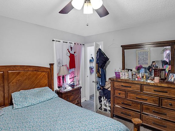 2nd image of 5372 Woodland Drive