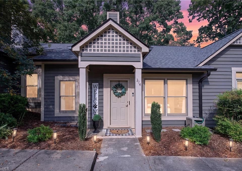 1st image of 204 Tabor View Ln