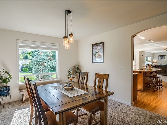 4th image of 3435 Ashwood Dr