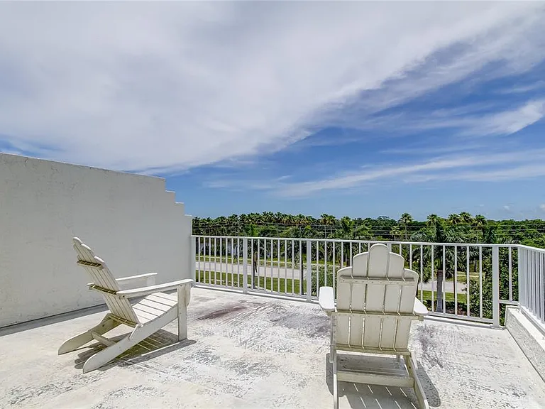 1575 Pinellas Bayway Way S #1575 — Photo 69