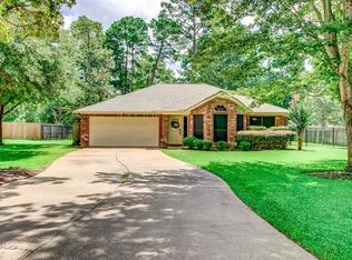 802 Shadberry Dr, Magnolia, TX 77354
