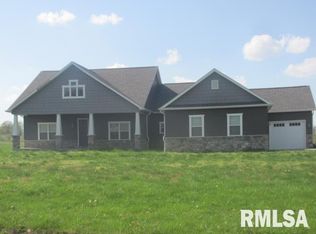 120 Quails Run Ln, Harrisburg, IL 62946