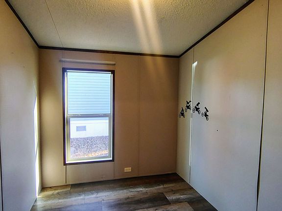 3rd image of 113 NE Burgess St #1920