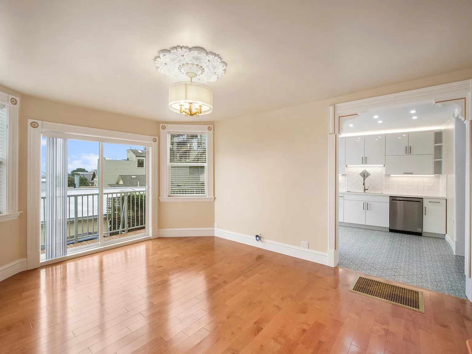 1445 Clayton St — Photo 4
