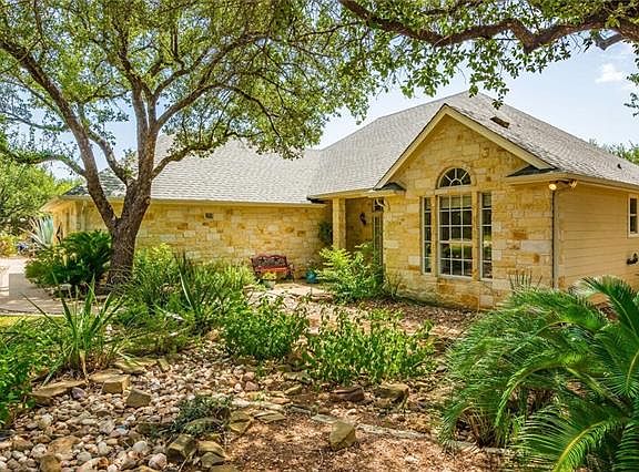 5th image of 22219 Briarcliff Dr