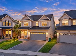 320 Brandenburg Pl, Waterloo, ON N2T 2Z1