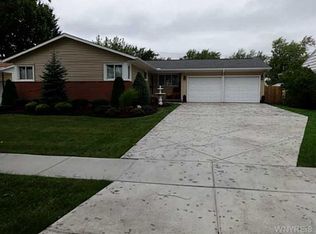 44 Sunset Ter, Tonawanda, NY 14150