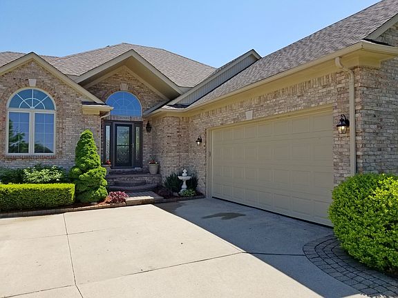 4th image of 20939 Hackel Ct