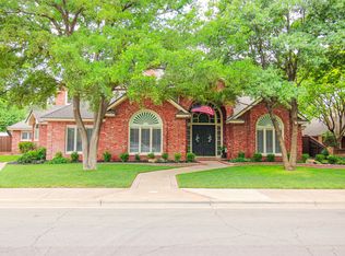 8708 Savannah Ave, Lubbock, TX 79424