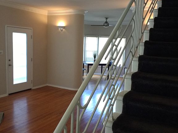 2nd image of 1366 N Alta Vista Blvd