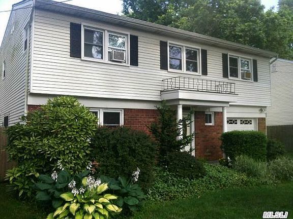 2nd image of 2266 New York Ave