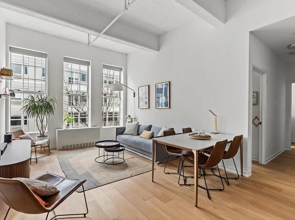 184 Kent Ave APT D319, Brooklyn, NY 11249