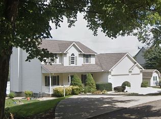 7665 Lisbon St E, East Canton, OH