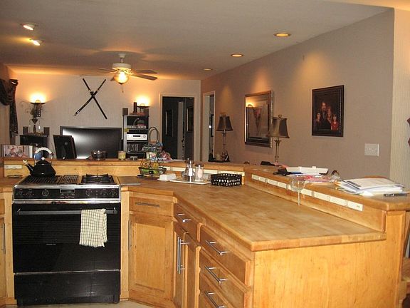 5th image of 1240 Kingsview Dr