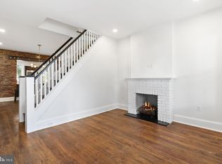 465 Ripka St, Philadelphia, PA 19128