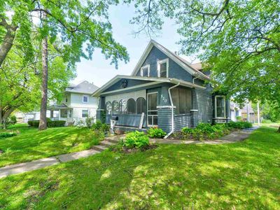 520 S Iowa Ave, Washington, IA, 52353