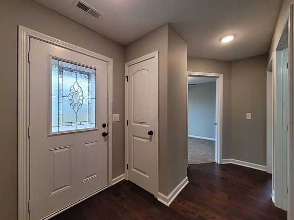 4th image of 1596 Parkside Dr