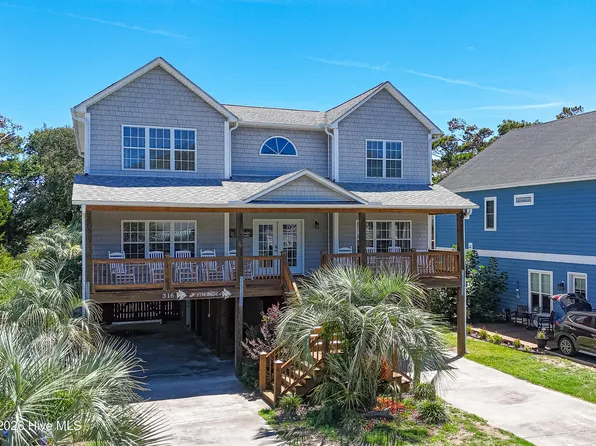 316 SE 79th Street, Oak Island, NC 28465