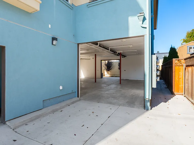 39 Lester Ave #1 — Photo 32
