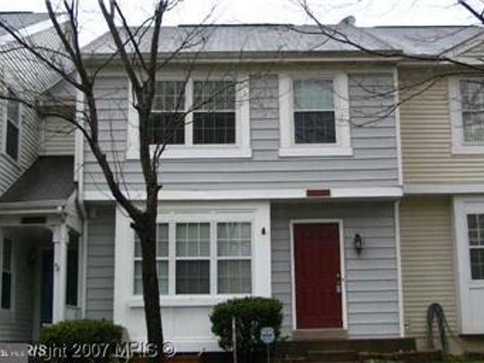 1st image of 15303 Waters Edge Ct